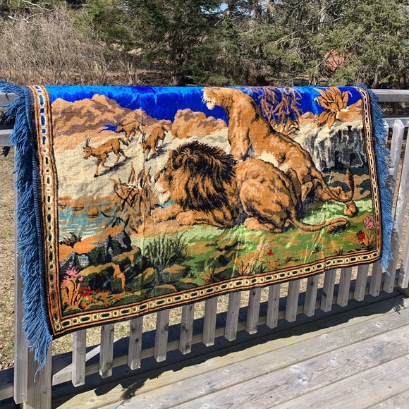 VINTAGE Velvet Rug Stag Lions and Gazelles Scenic Wall Tapestry - Picture 6 of 13